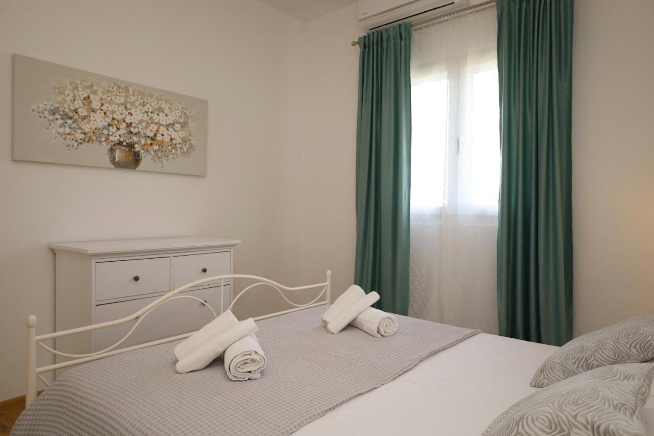Holiday House Nono Сумартин Экстерьер фото